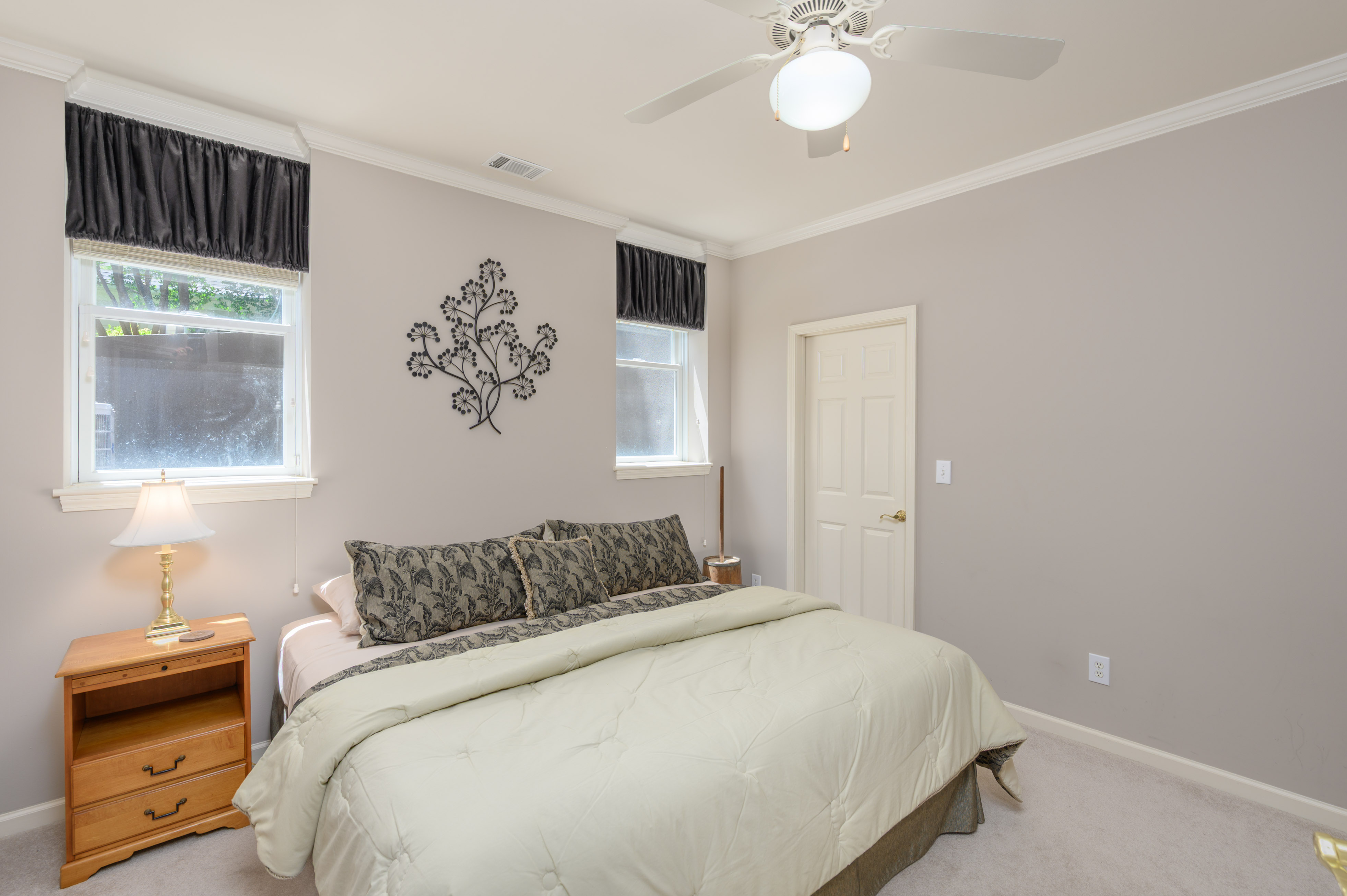 1011 Dejarnet Court image 34